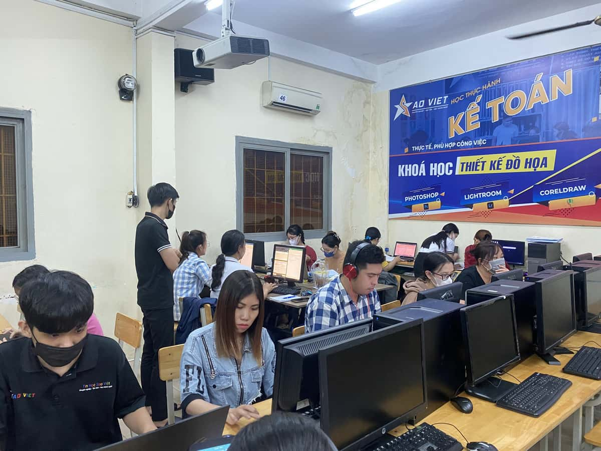 Khóa học vi tính văn phòng tại Thuận An