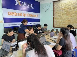 Học Kế Toán Thực Hành Với Chứng Từ Thực Tế