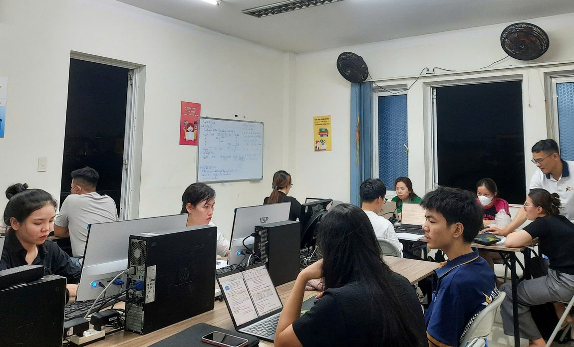 Lộ Trình Khóa Học Ứng Dụng AI Trong Giảng Dạy