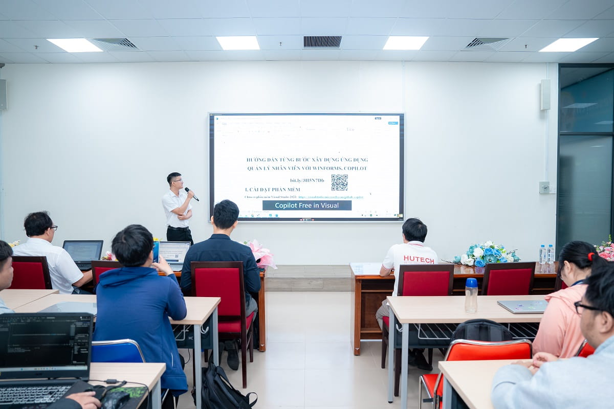 Ứng Dụng AI Vào Thực Tiễn