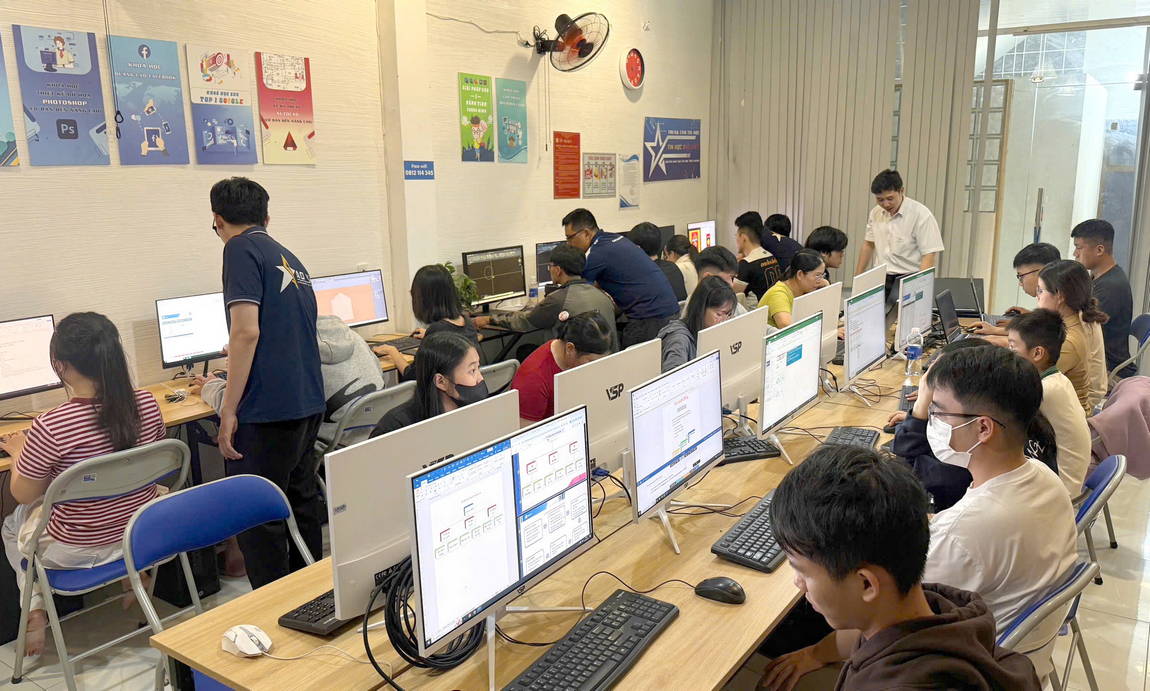 Giới Thiệu Về Trung Tâm Tin Học Sao Việt