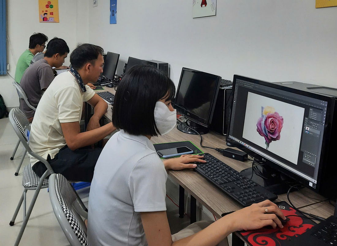 Học Thiết Kế Đồ Họa Ở Phường An Phú Có Tốt Không Khóa Học Này Phù Hợp Với Những Ai